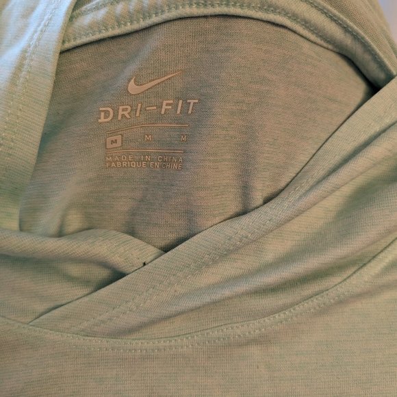 #232 Nike Dri Fit Long Sleeve Hoodie – Size M - Picture 3 of 4